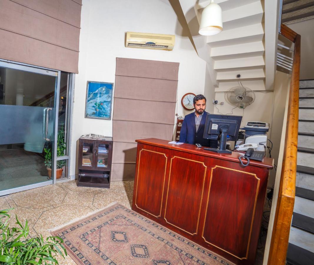 Vip House Hotel เปชาวาร์ ภายนอก รูปภาพ