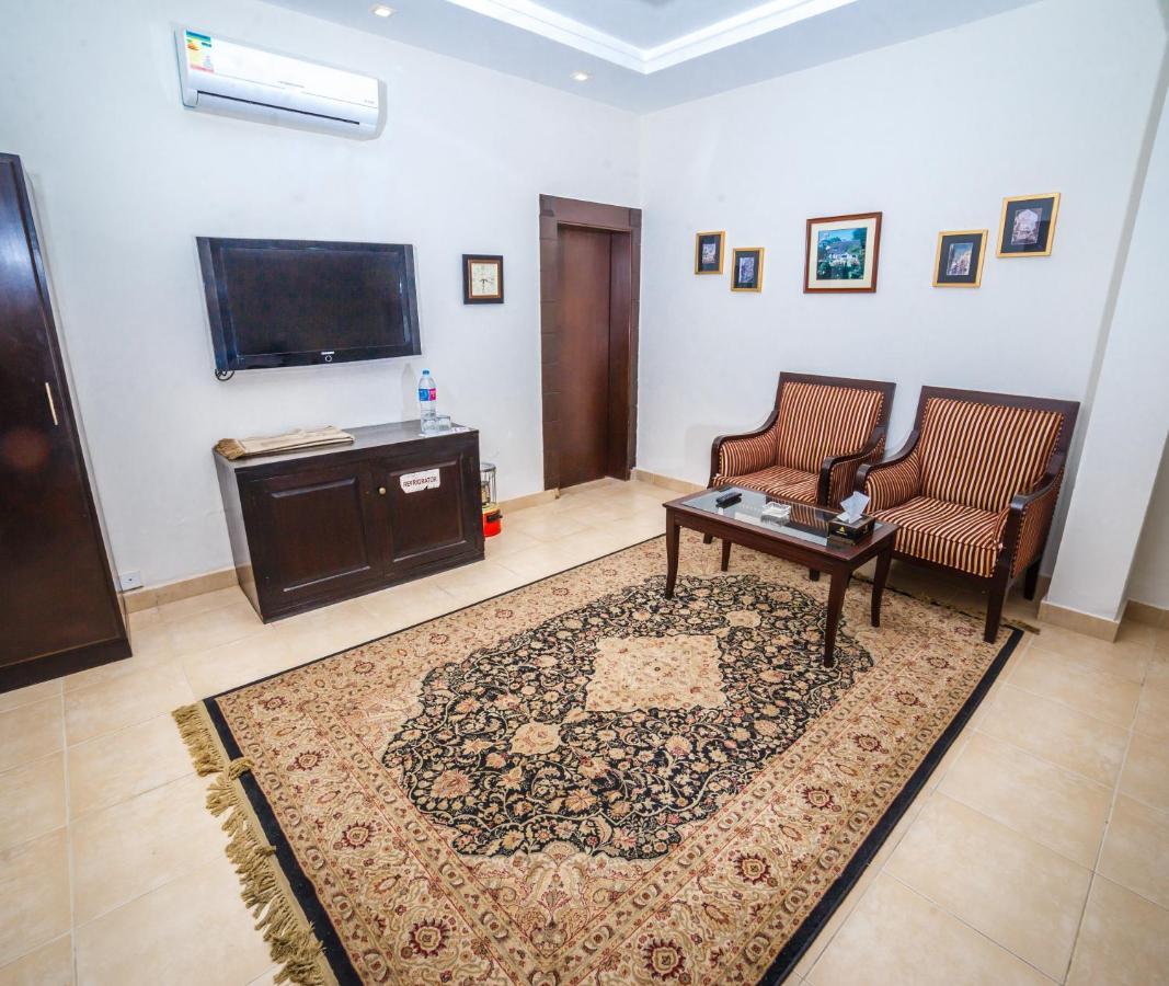 Vip House Hotel เปชาวาร์ ภายนอก รูปภาพ