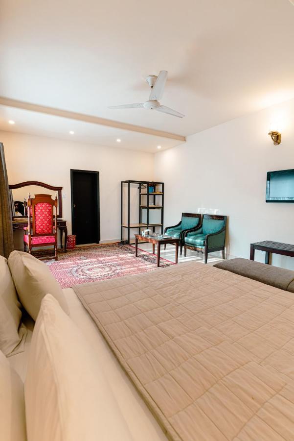 Vip House Hotel เปชาวาร์ ภายนอก รูปภาพ