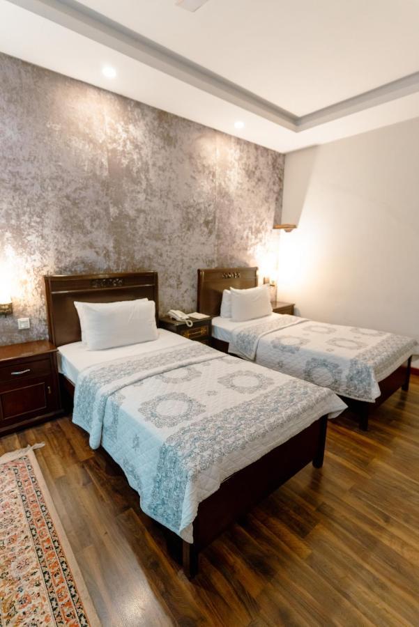 Vip House Hotel เปชาวาร์ ภายนอก รูปภาพ