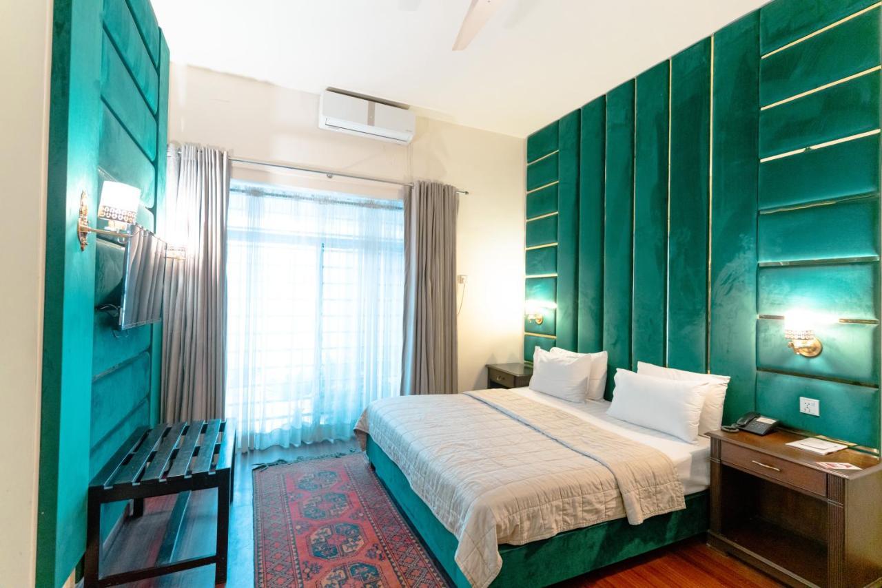 Vip House Hotel เปชาวาร์ ภายนอก รูปภาพ