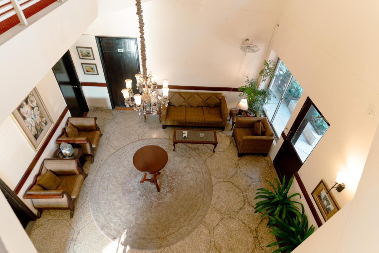 Vip House Hotel เปชาวาร์ ภายนอก รูปภาพ