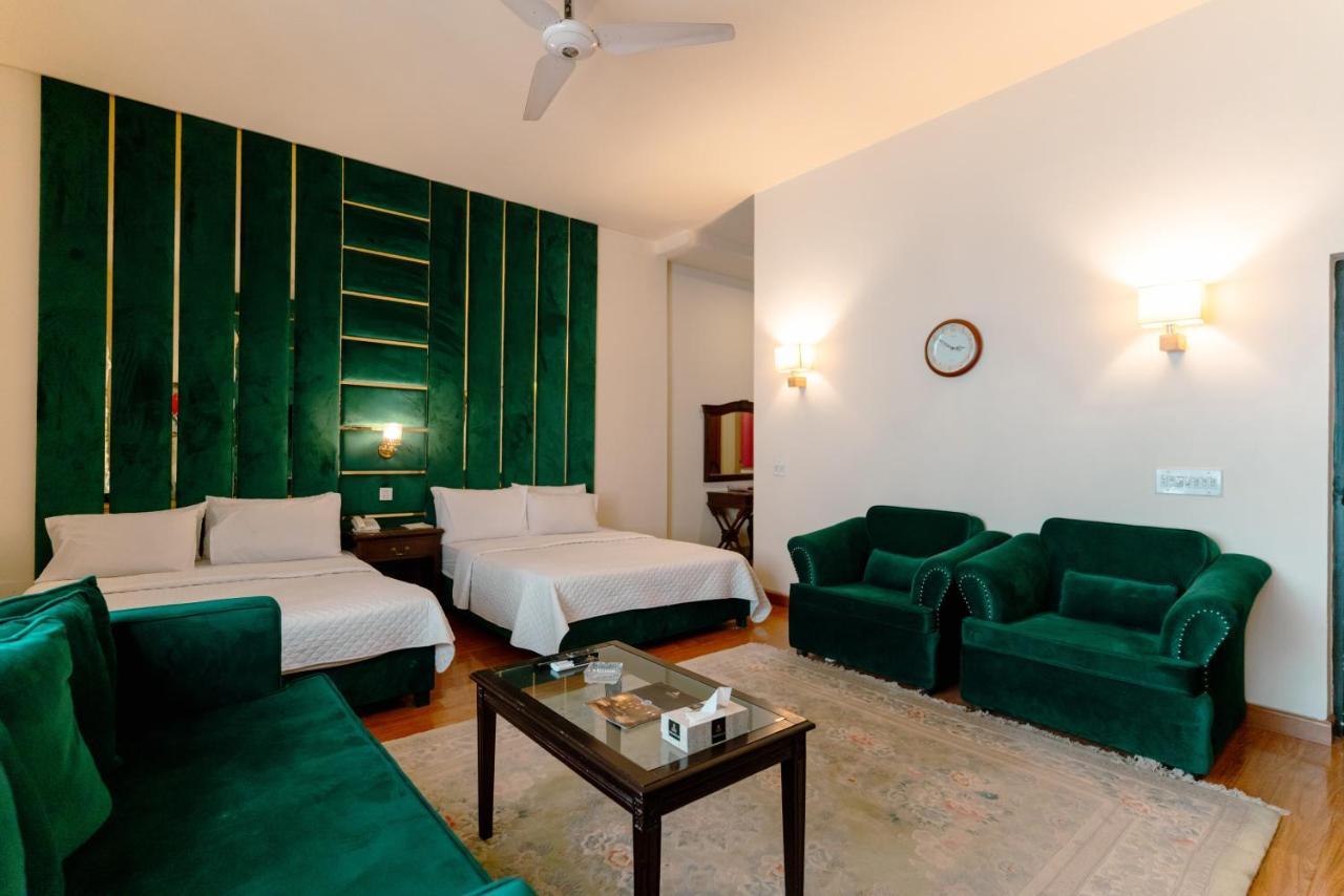 Vip House Hotel เปชาวาร์ ภายนอก รูปภาพ