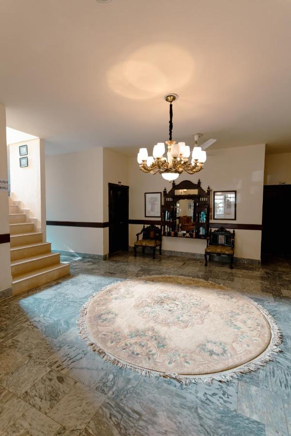 Vip House Hotel เปชาวาร์ ภายนอก รูปภาพ